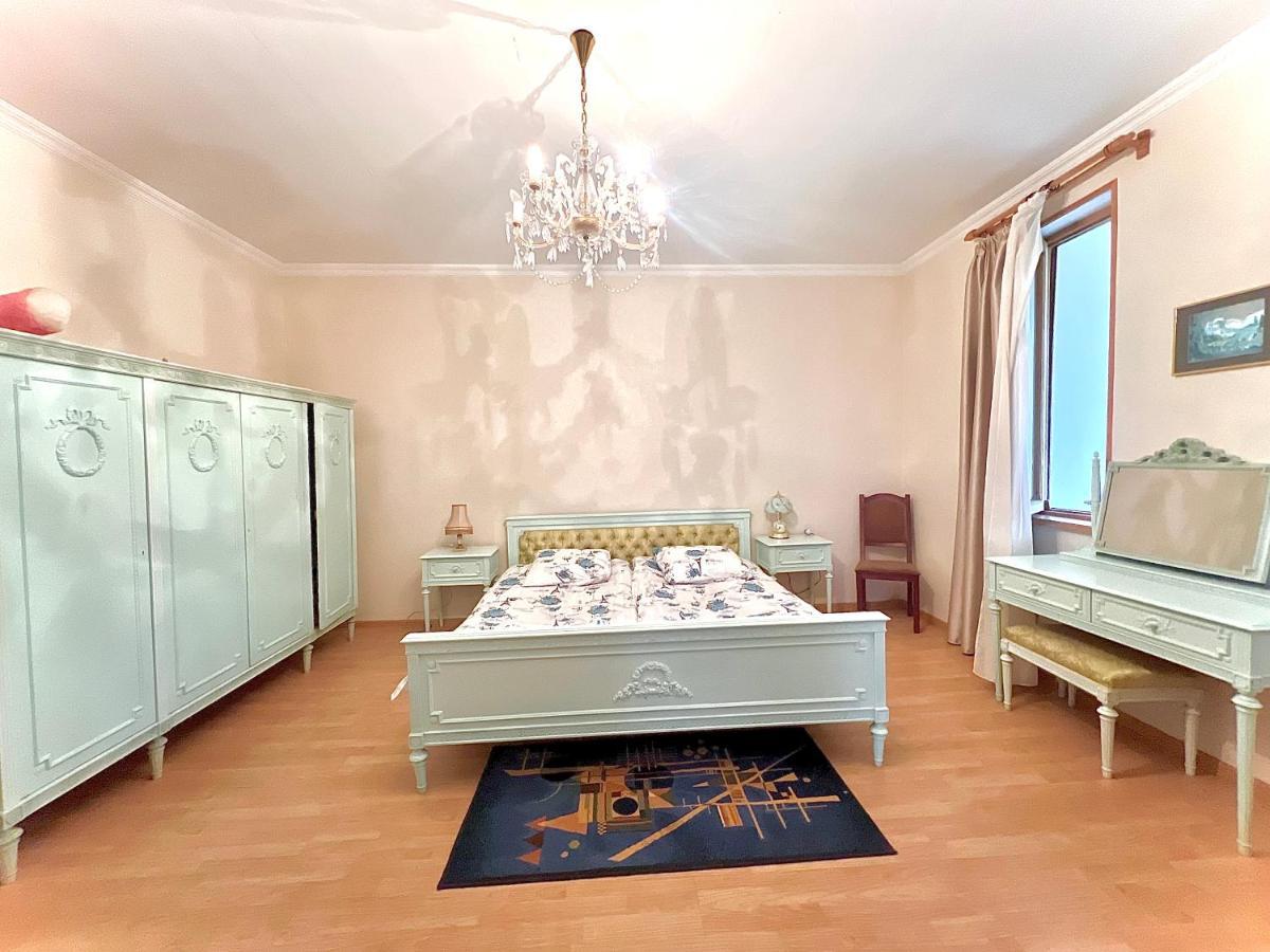Home Inn-Guesthouse Лагодехи Екстериор снимка