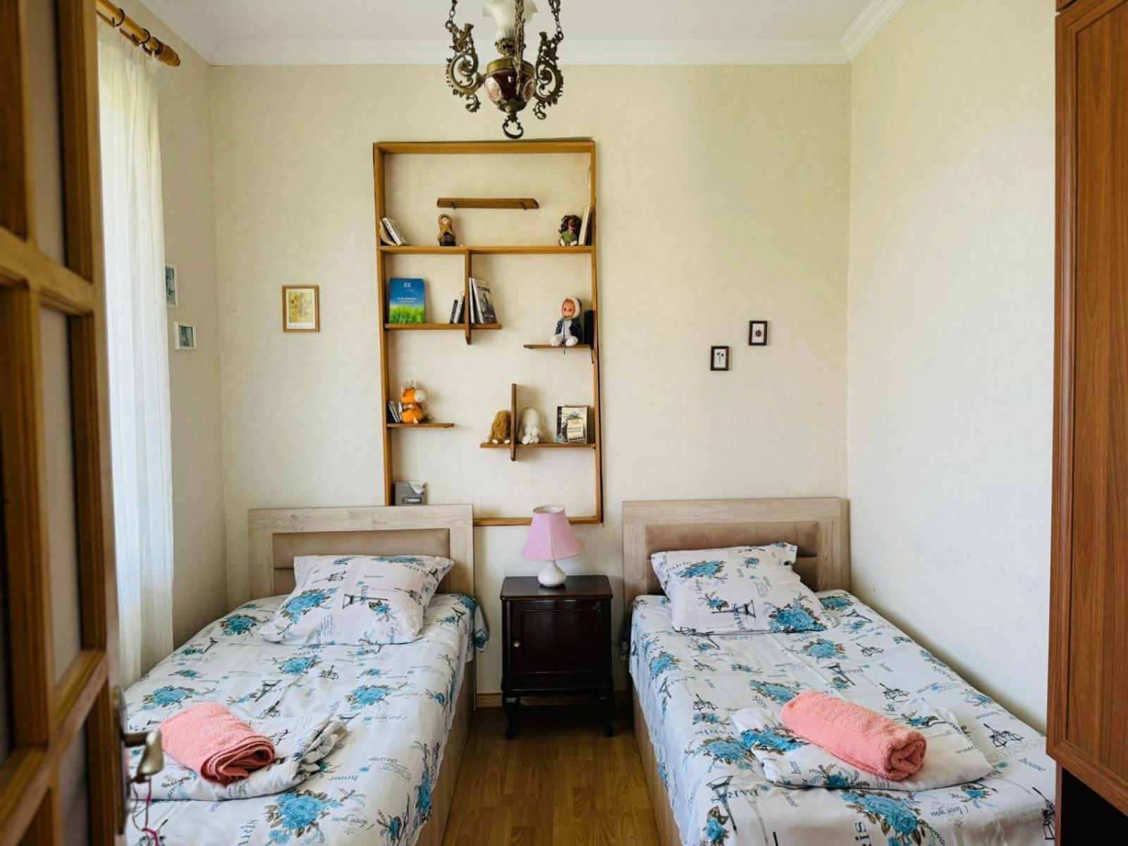 Home Inn-Guesthouse Лагодехи Екстериор снимка